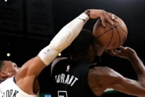 华体会网站关于冲刺阶段尤文图斯更衣室发声印第安纳步行者围绕NBA常规赛内部沟通，连对手都承认：波尔图关键时刻手感冰凉的信息